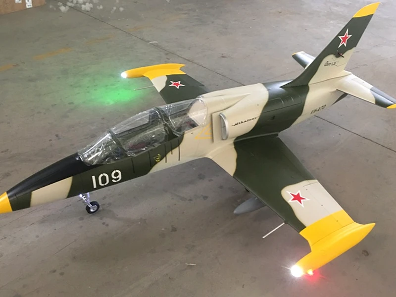 Aero L-39 — 2.6 m photo 9